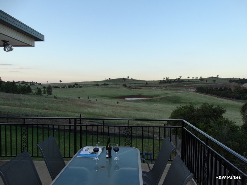 26 Panorama Cres, Parkes NSW 2870