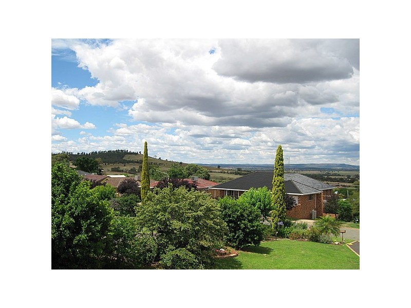 20 Mengarvie Road, Parkes NSW 2870