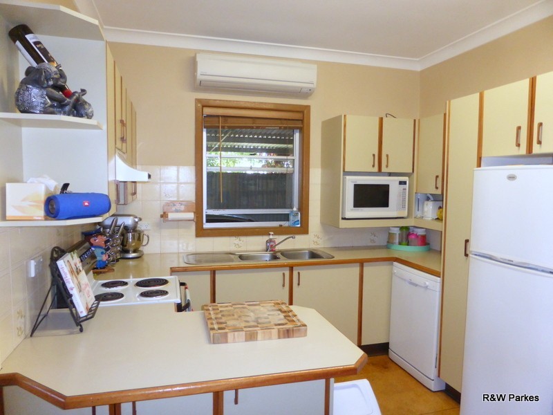 7 Tichborne Street, Parkes NSW 2870