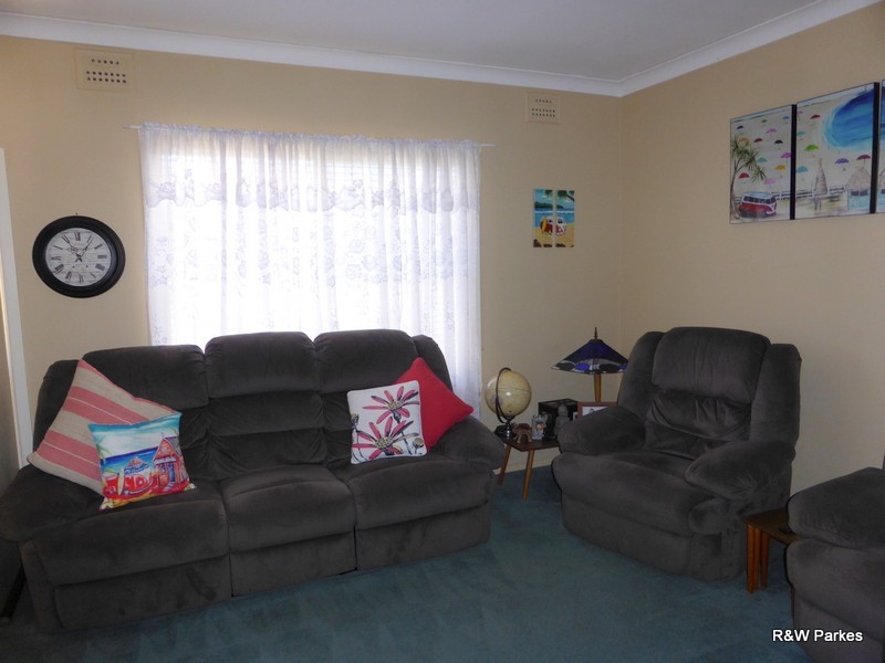 7 Tichborne Street, Parkes NSW 2870