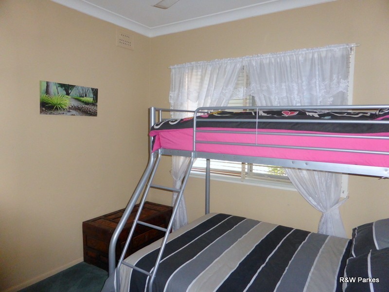 7 Tichborne Street, Parkes NSW 2870