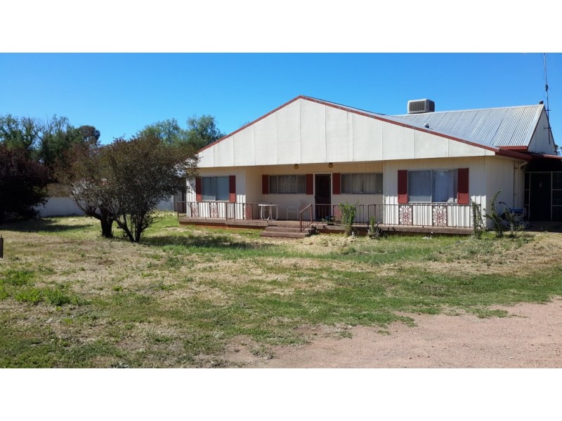 64 Bogan Street, Bogan Gate NSW 2876