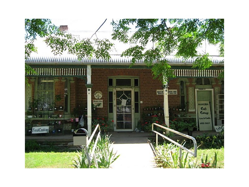 63 Kiewa Street, Manildra NSW 2865