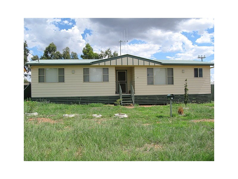 67 Medlyn Street, Parkes NSW 2870