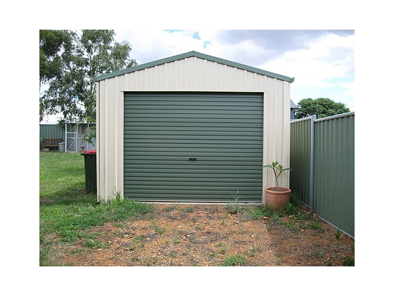 67 Medlyn Street, Parkes NSW 2870