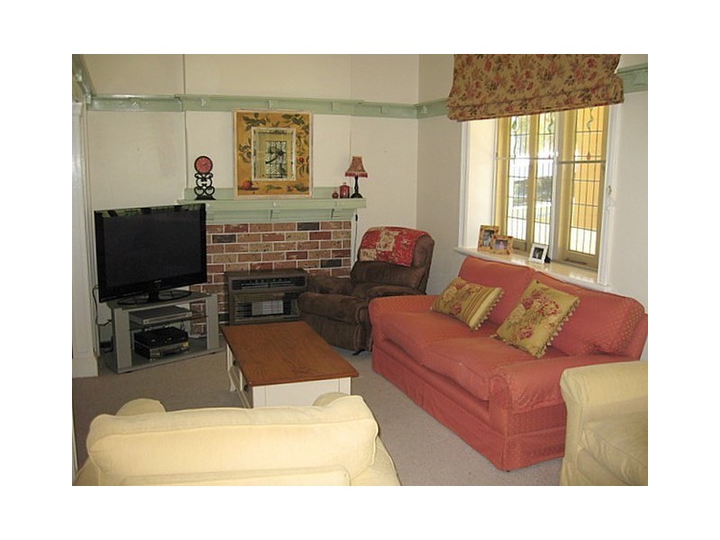 7 Gap Street, Parkes NSW 2870