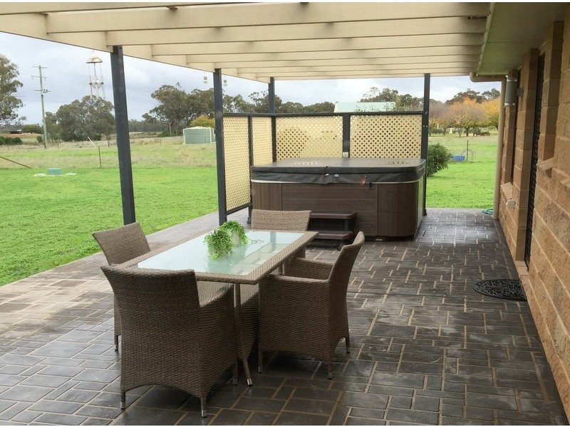 9931A Renshaw McGirr Way, Parkes NSW 2870