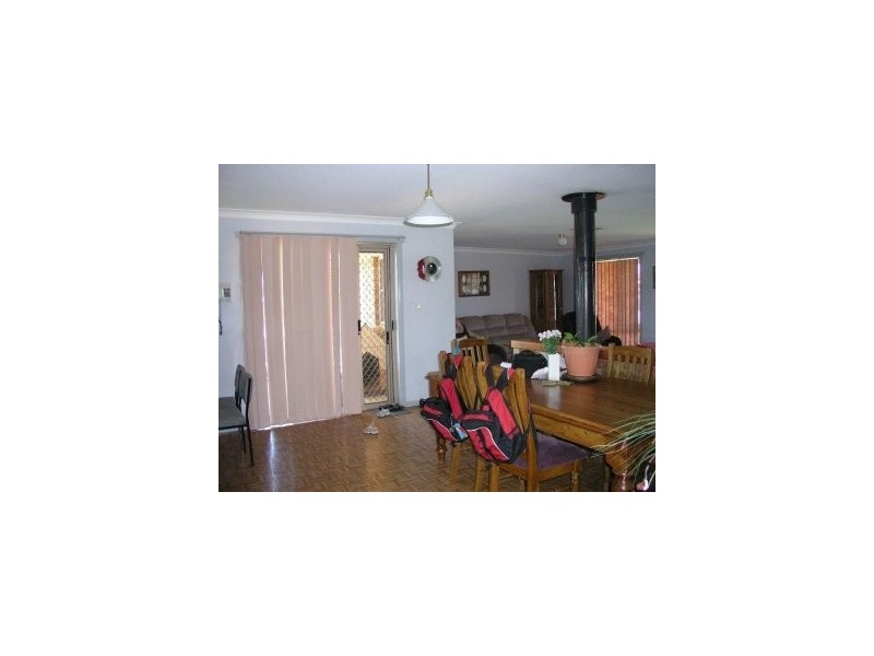 18 George Field Drive, Parkes NSW 2870