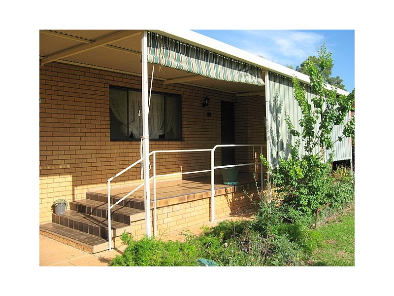 47 Boori Street, Peak Hill NSW 2869