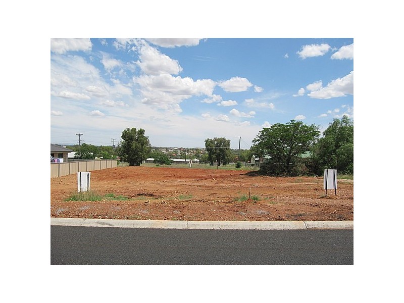 Lots 1-4 Farrer Street, Parkes NSW 2870