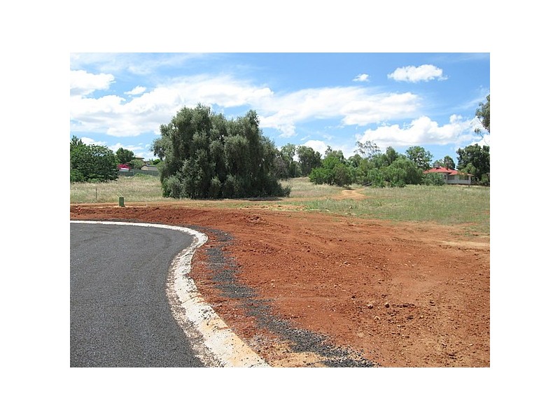 Lots 1-4 Farrer Street, Parkes NSW 2870