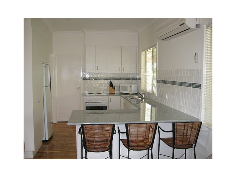 17 Orange Street, Parkes NSW 2870