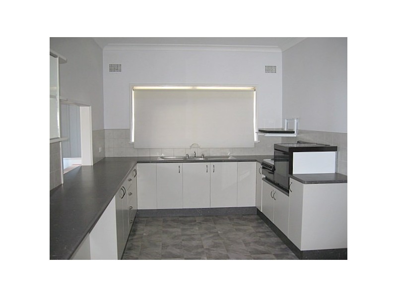111A Clarinda Street, Parkes NSW 2870