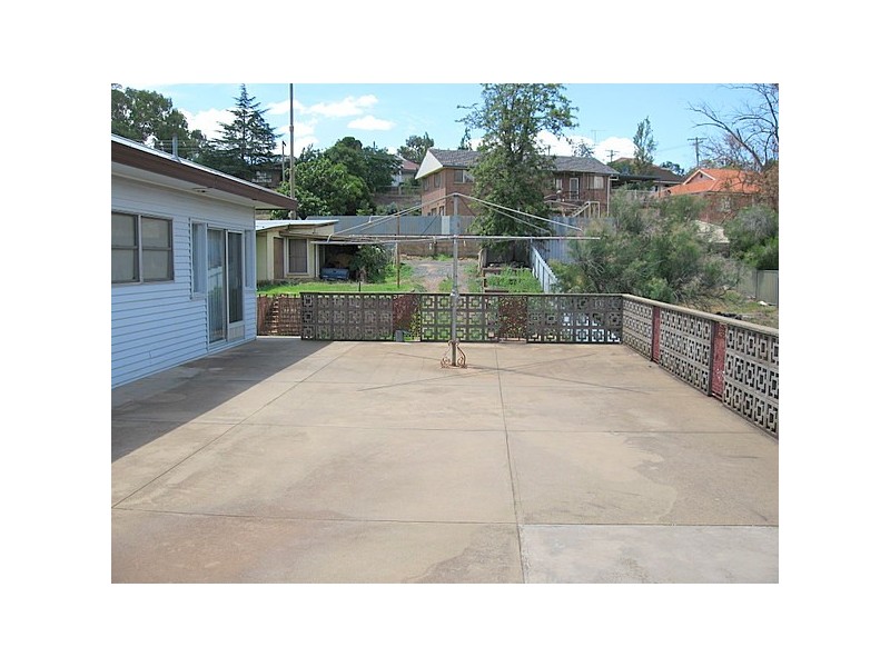 111A Clarinda Street, Parkes NSW 2870