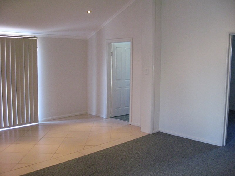 47 Orange Street, Parkes NSW 2870