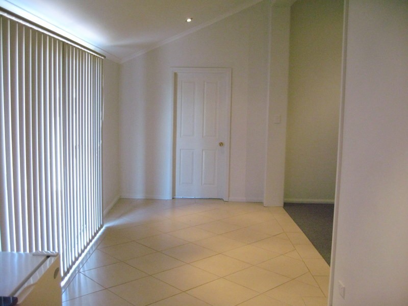 47 Orange Street, Parkes NSW 2870