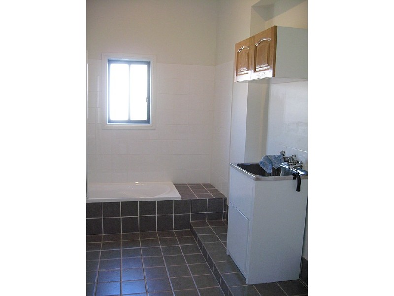 47 Orange Street, Parkes NSW 2870