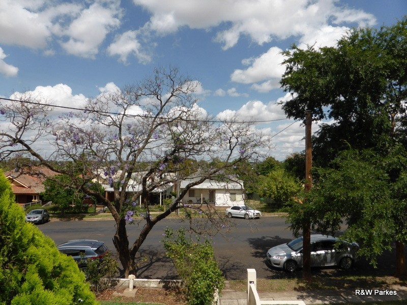 15 Currajong Street, Parkes NSW 2870