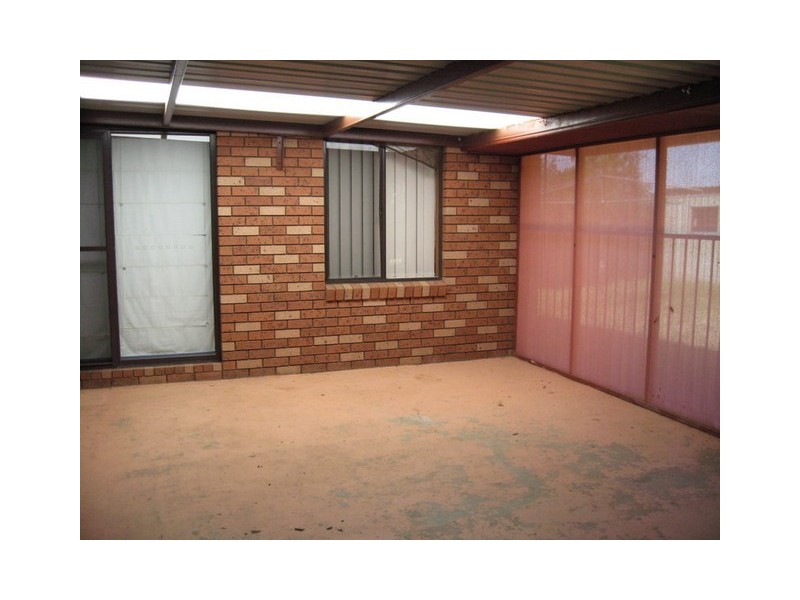 13 Fisher Street, Parkes NSW 2870