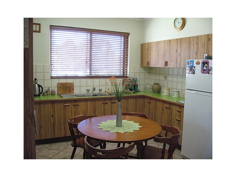 129 Victoria Street, Parkes NSW 2870