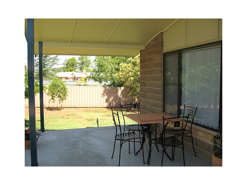 129 Victoria Street, Parkes NSW 2870