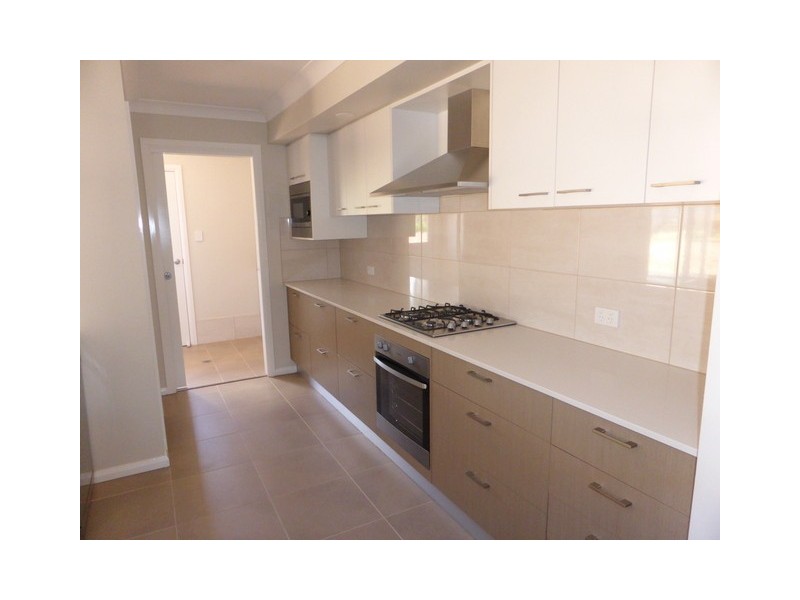 6A Jones Street, Parkes NSW 2870