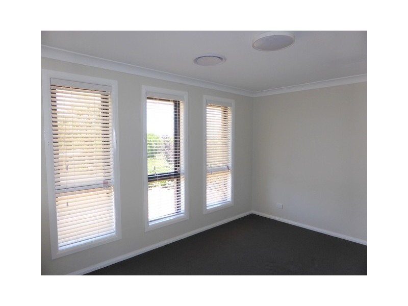 6A Jones Street, Parkes NSW 2870