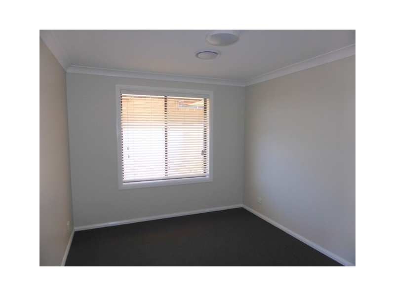 6A Jones Street, Parkes NSW 2870