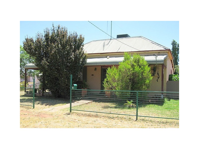 2 Junction Street, Parkes NSW 2870