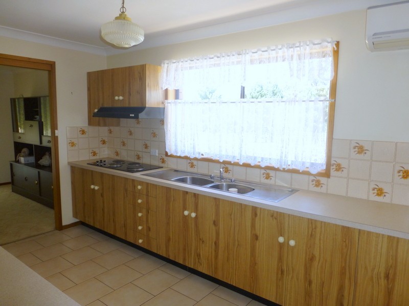 2 Russell Street, Parkes NSW 2870