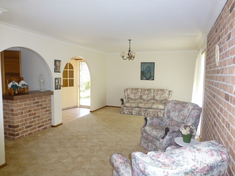 2 Russell Street, Parkes NSW 2870