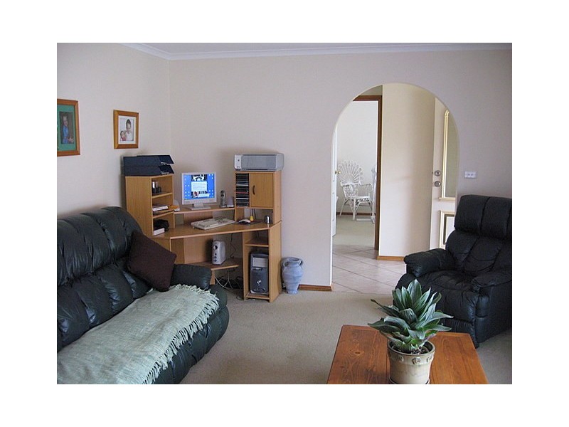 33 Glenhaven Avenue, Parkes NSW 2870