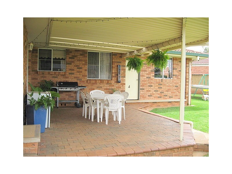 33 Glenhaven Avenue, Parkes NSW 2870