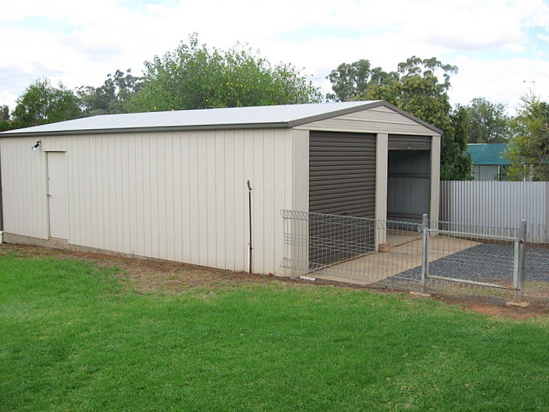 31 Coleman Road, Parkes NSW 2870