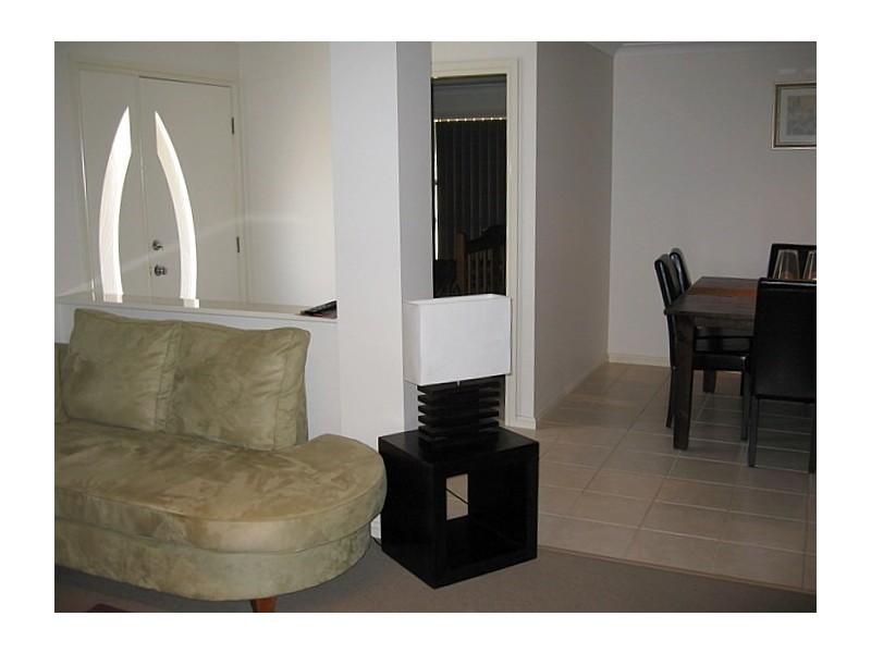 39 Glenburnie Close, Parkes NSW 2870