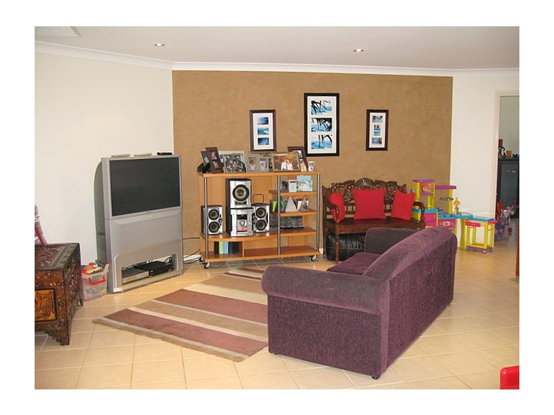 39 Glenburnie Close, Parkes NSW 2870