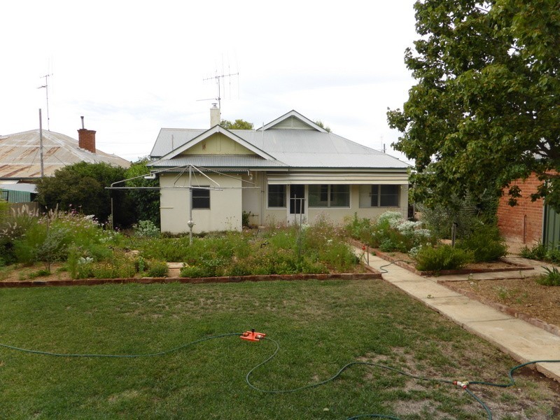 46 Church Street, Parkes NSW 2870