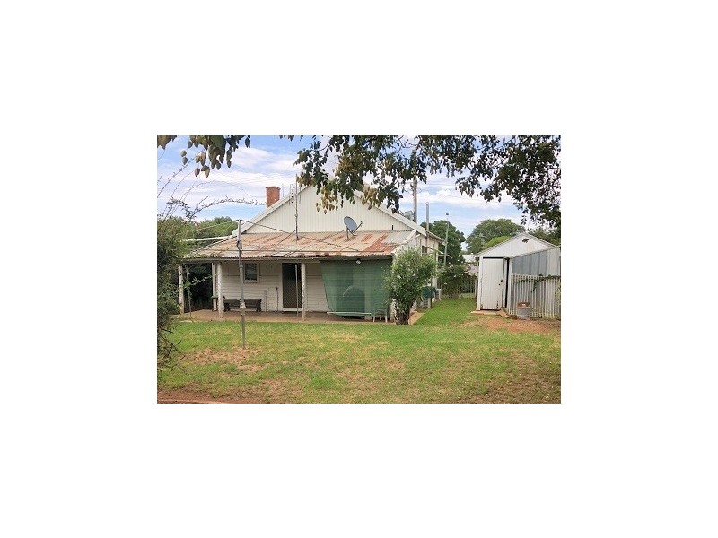 73 Bogan Street, Parkes NSW 2870