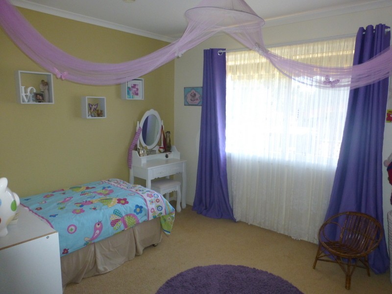 3 Glenburnie Close, Parkes NSW 2870