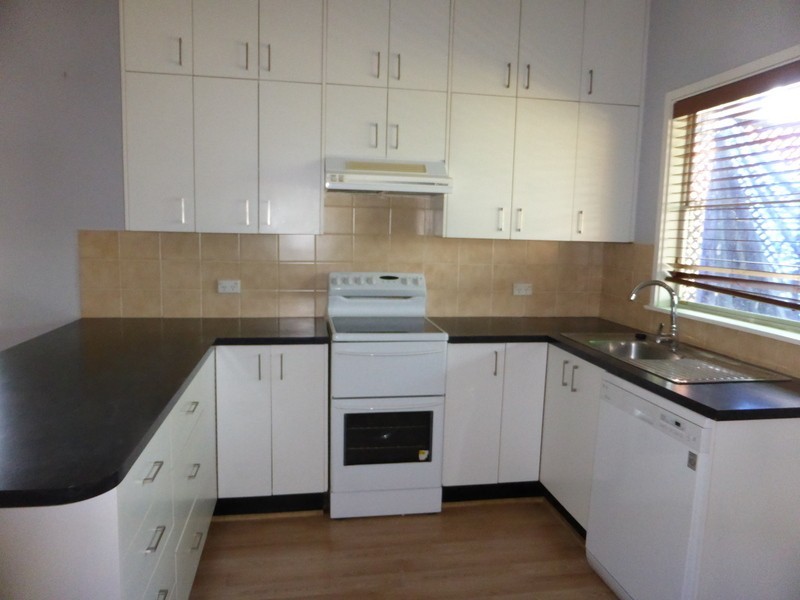 12 Sydney Street, Parkes NSW 2870