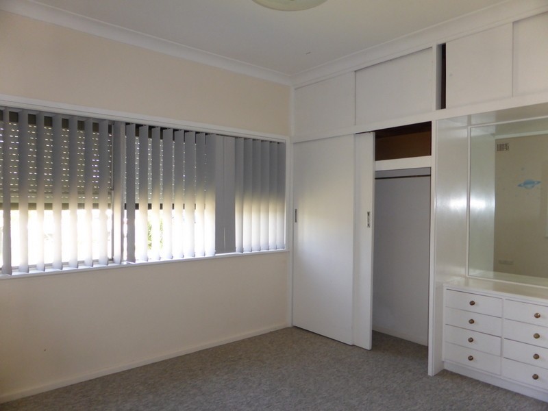 12 Sydney Street, Parkes NSW 2870