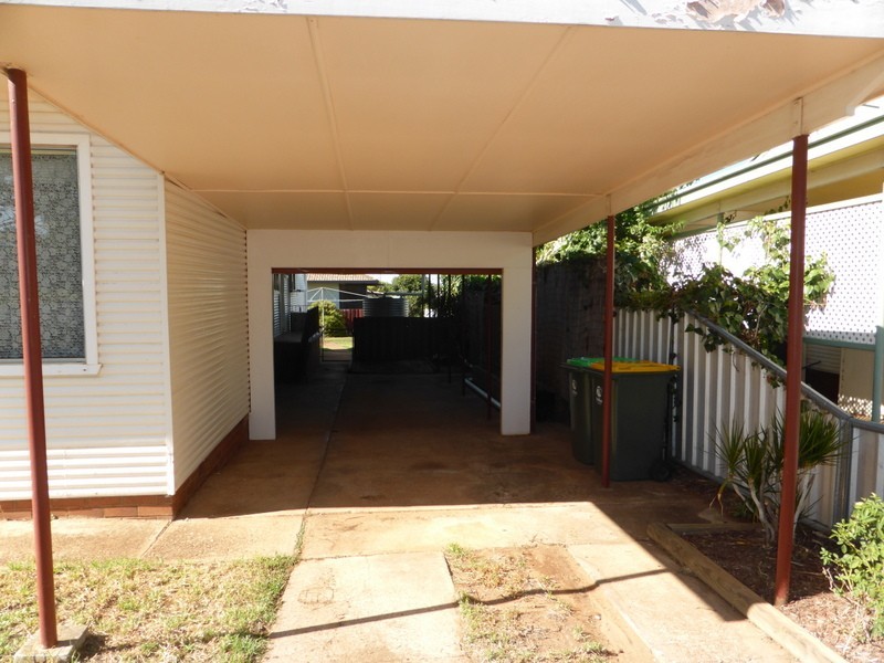17 Orange Street, Parkes NSW 2870