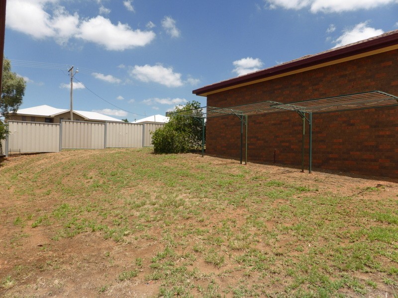 Unit 3/22 Howard Street, Parkes NSW 2870