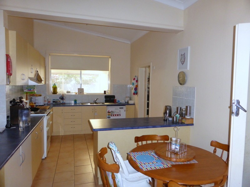 140A Currajong Street, Parkes NSW 2870