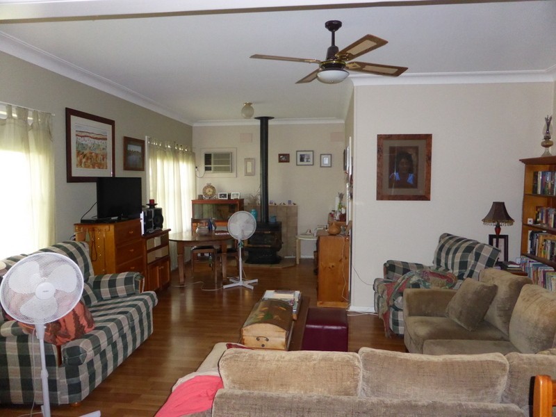 20 Waratah Street, Parkes NSW 2870