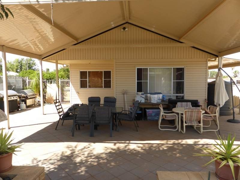 26 Webb Street, Parkes NSW 2870