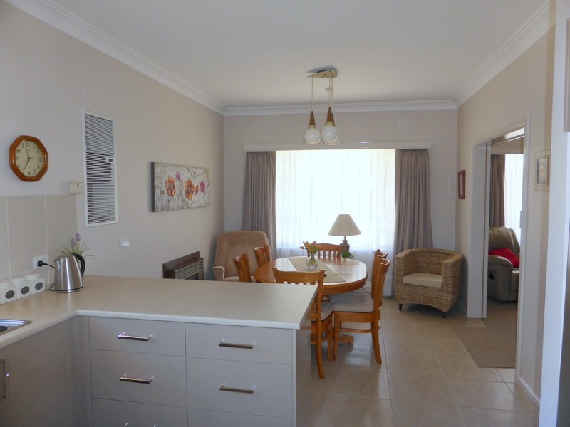 15 Carrington Street, Parkes NSW 2870