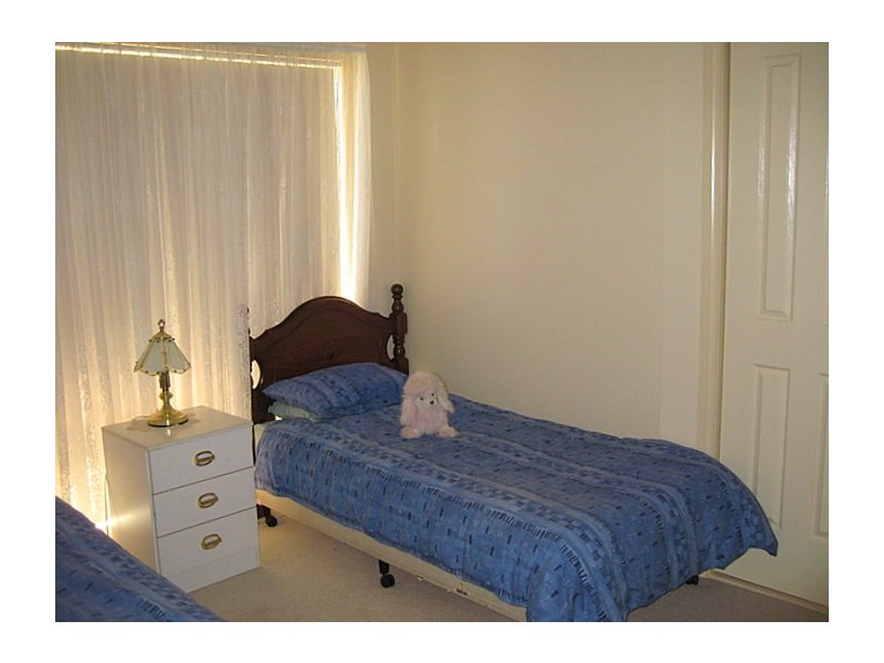 10 Highland Avenue, Parkes NSW 2870