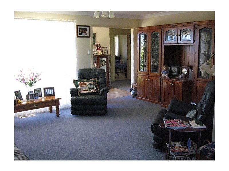 10 Highland Avenue, Parkes NSW 2870