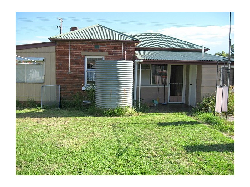 10 May Street, Parkes NSW 2870